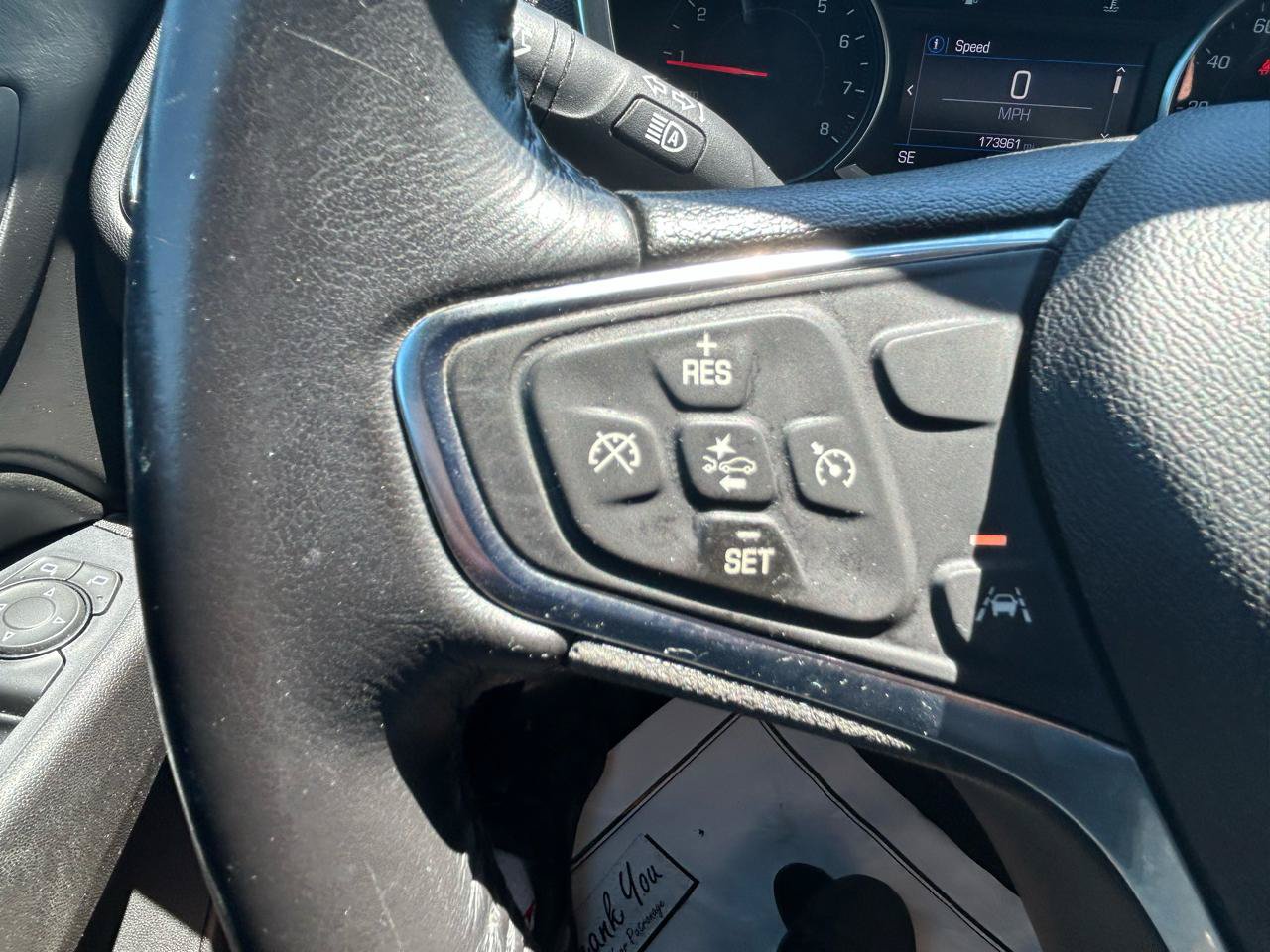 Used 2019 Chevrolet Equinox LT w/ Driver Convenience Package FWD image 18