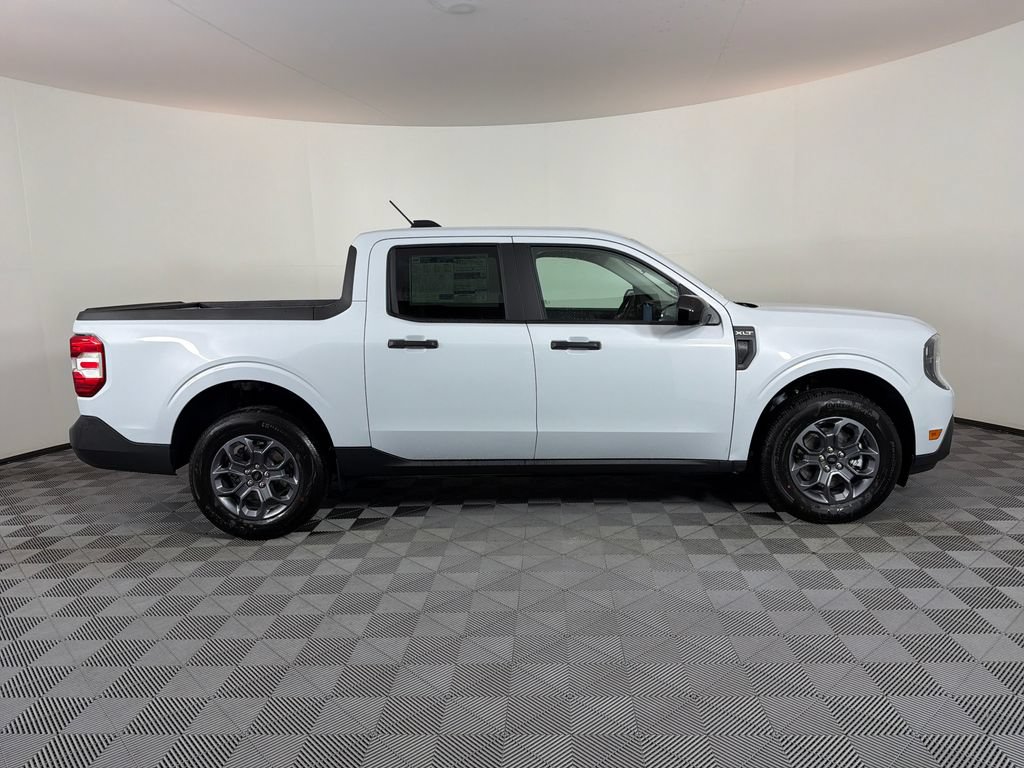 New 2026 Ford Maverick XLT w/ Equipment Group 301A AWD/4WD image 2