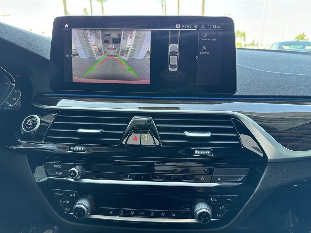 Used 2023 BMW 530e xDrive w/ Convenience Package image 17