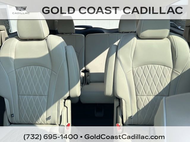 Used 2023 Buick Enclave Avenir w/ Avenir Technology Package image 23