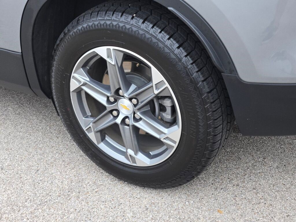 Used 2023 Chevrolet Blazer LT w/ Driver Confidence Package image 17