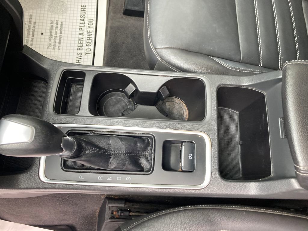 Used 2017 Ford Escape SE w/ SE Leather Comfort Package image 30