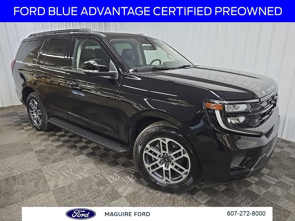 Certified 2025 Ford Expedition Active AWD/4WD image 9