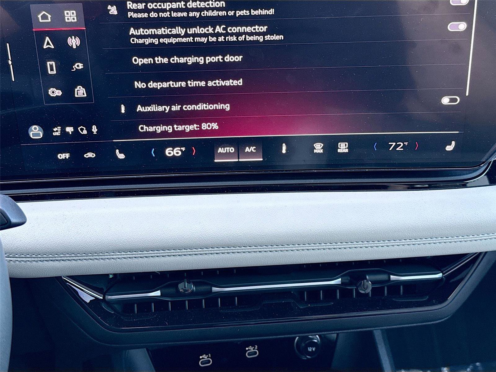 Certified 2025 Audi A6 e-tron Premium Plus w/ Premium Plus image 16