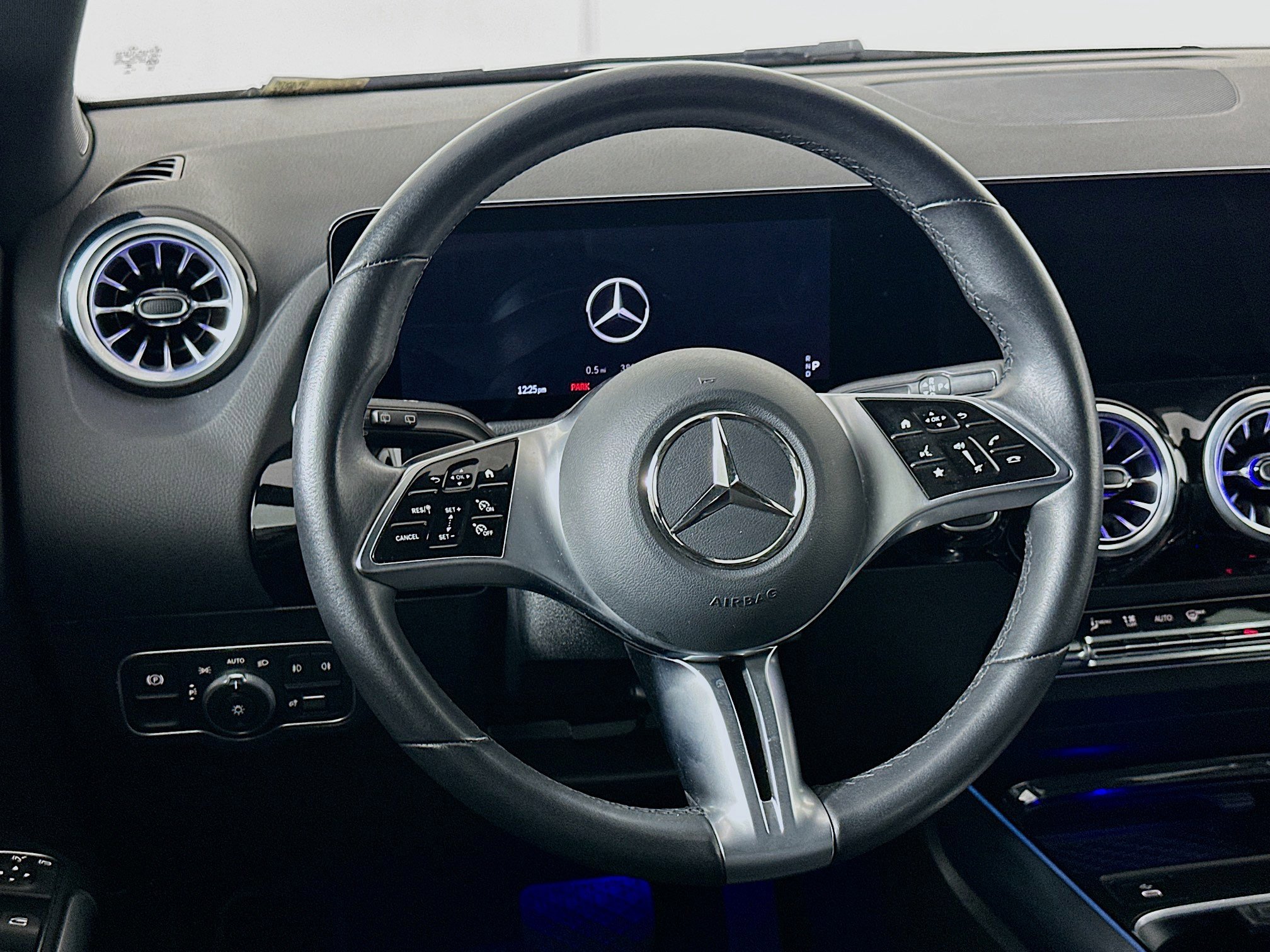 Used 2025 Mercedes-Benz GLA 250 4MATIC image 18