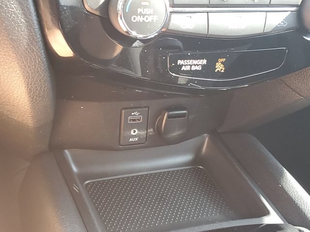 Used 2017 Nissan Rogue SV w/ Midnight Edition AWD/4WD image 31