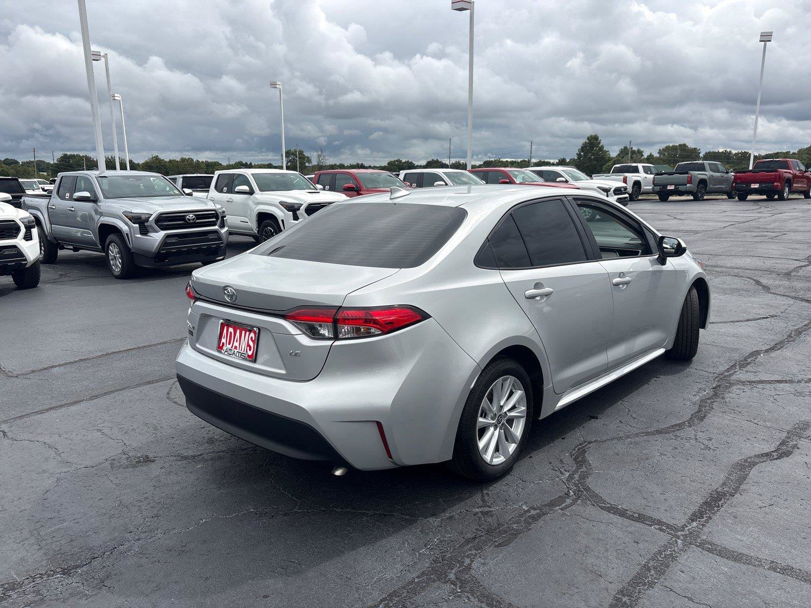 Certified 2026 Toyota Corolla LE w/ LE Premium Package FWD image 10