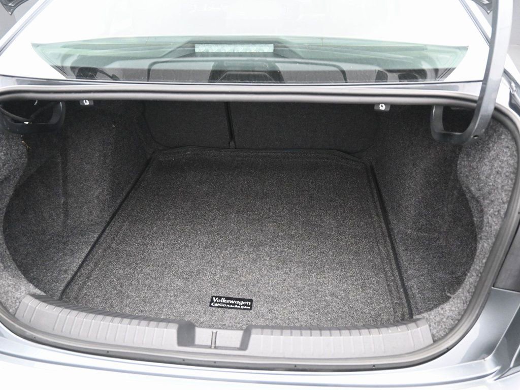 Used 2024 Volkswagen Jetta S image 31