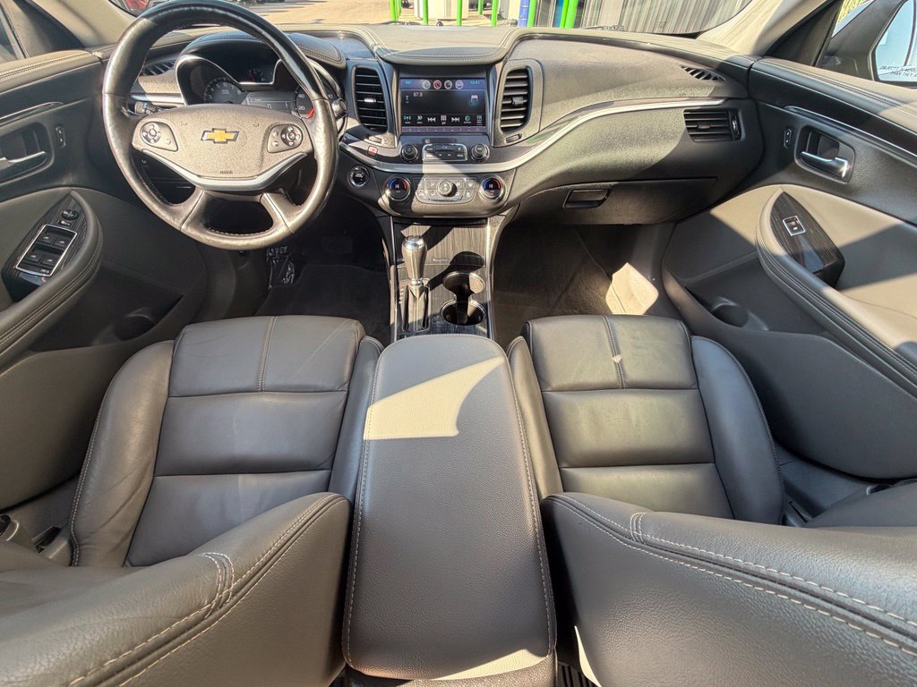 Used 2018 Chevrolet Impala LT w/ Sunroof and Spoiler Package FWD image 13