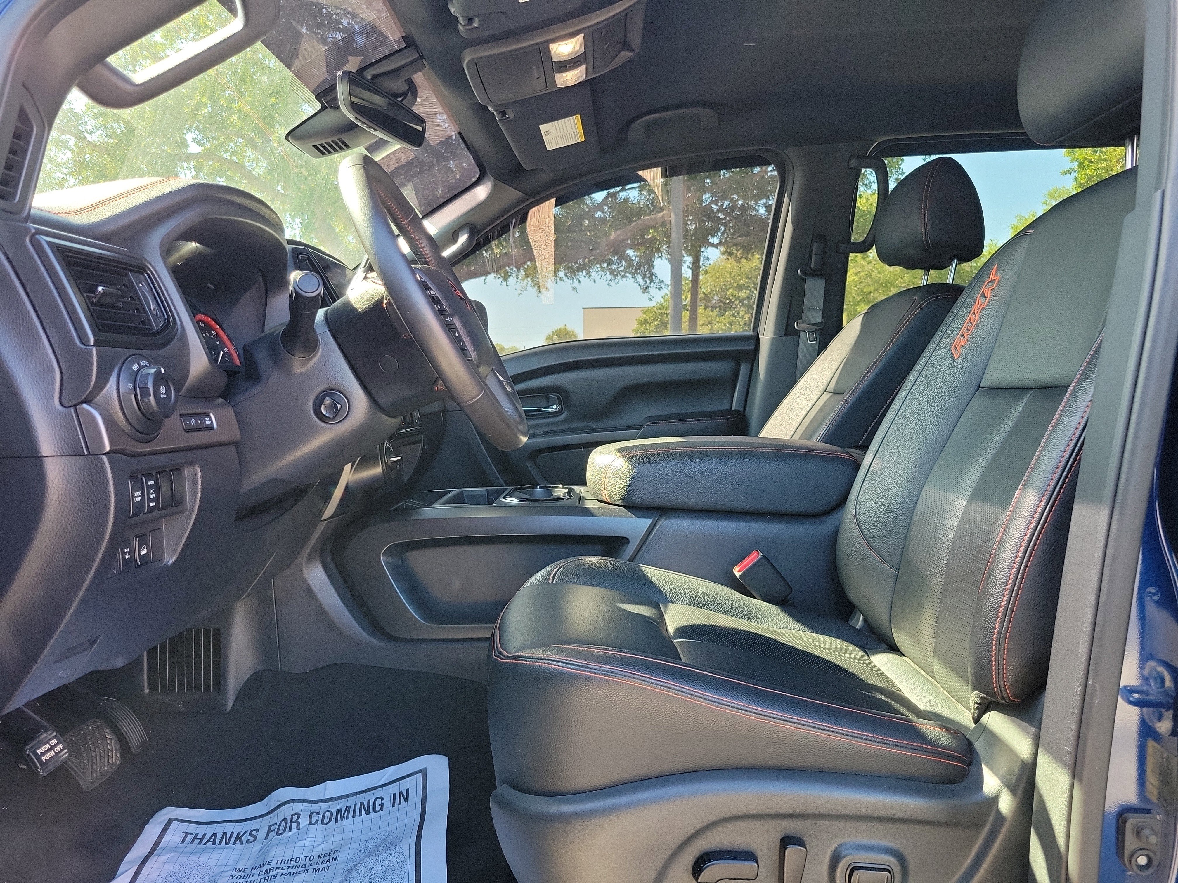 Used 2023 Nissan Titan PRO-4X w/ Pro-4x Convenience Package AWD/4WD image 10