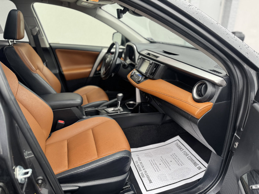 Used 2017 Toyota RAV4 Limited w/ Advanced Technology Package image 11