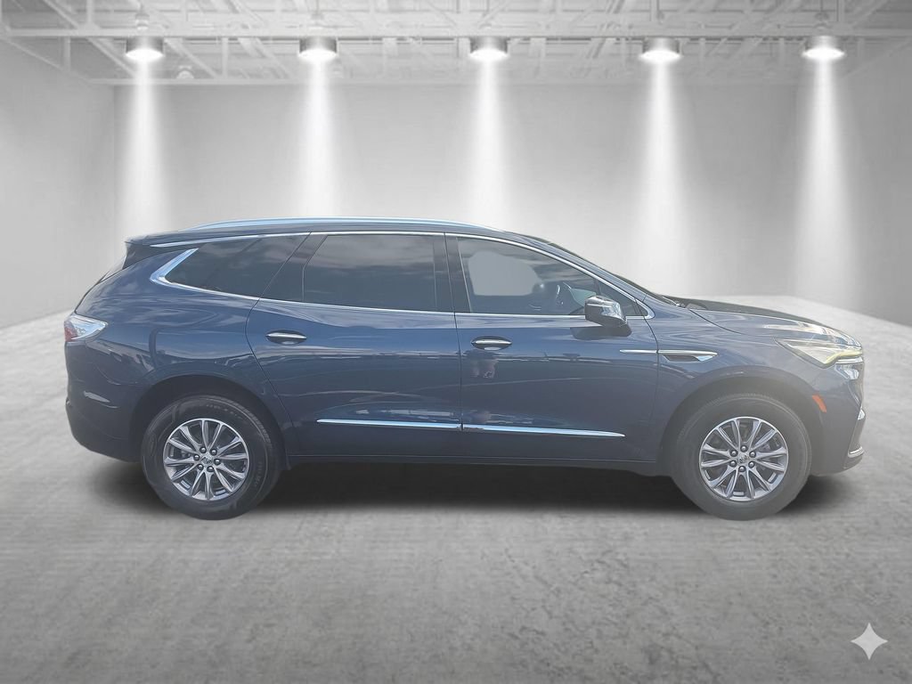Certified 2023 Buick Enclave Essence FWD image 2