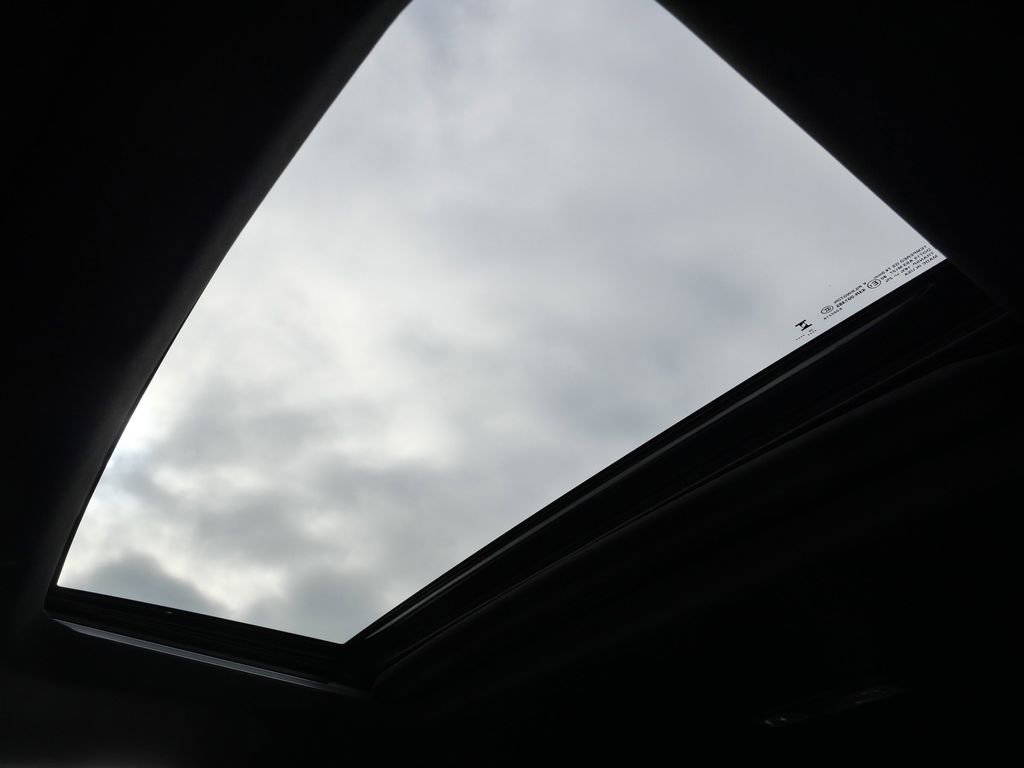 Used 2025 Chevrolet Silverado 2500 ZR2 w/ Technology Package image 48