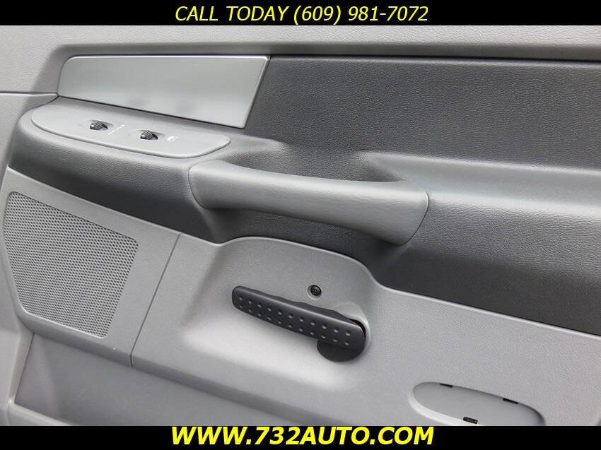 Used 2007 Dodge Ram 2500 Truck SLT image 23