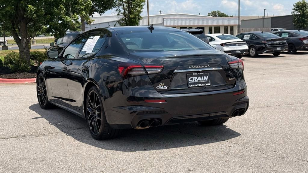 Used 2023 Maserati Ghibli Modena Q4 AWD/4WD image 5