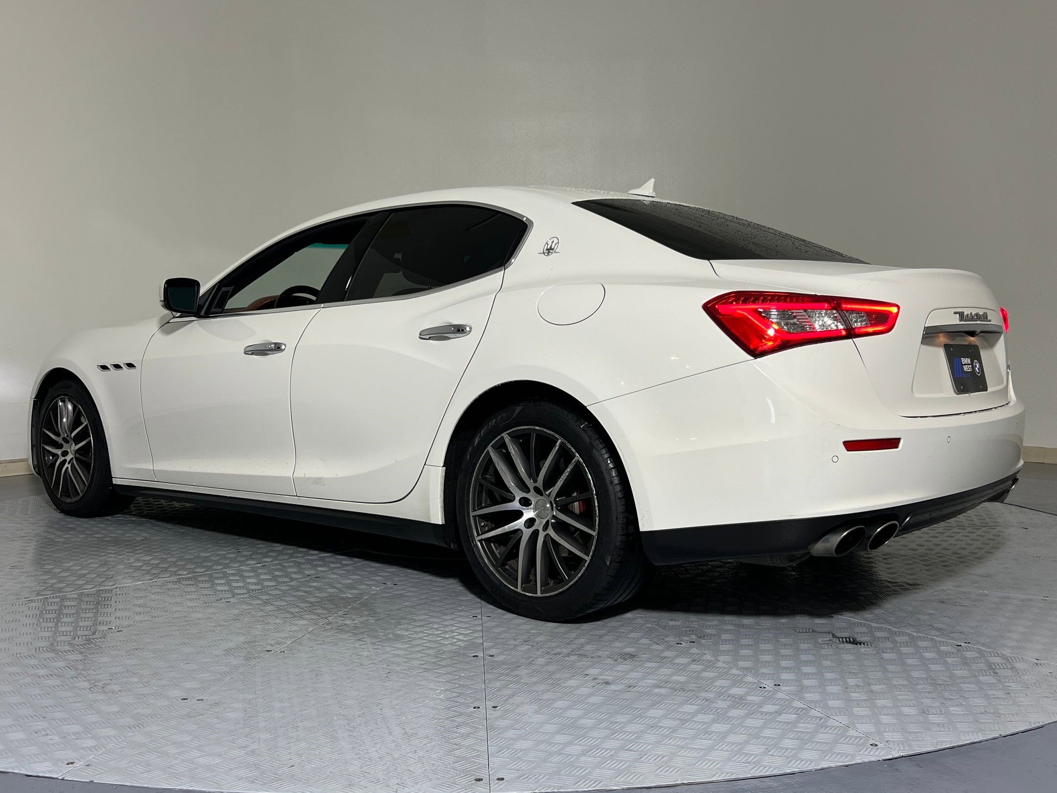 Used 2016 Maserati Ghibli image 3