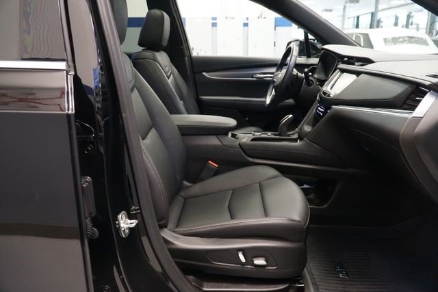 Certified 2024 Cadillac XT6 Luxury w/ LPO, Floor Liner Package AWD/4WD image 13