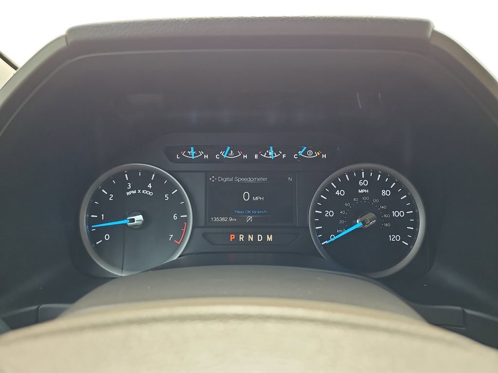 Used 2018 Ford Expedition XLT w/ Equipment Group 201A AWD/4WD image 19