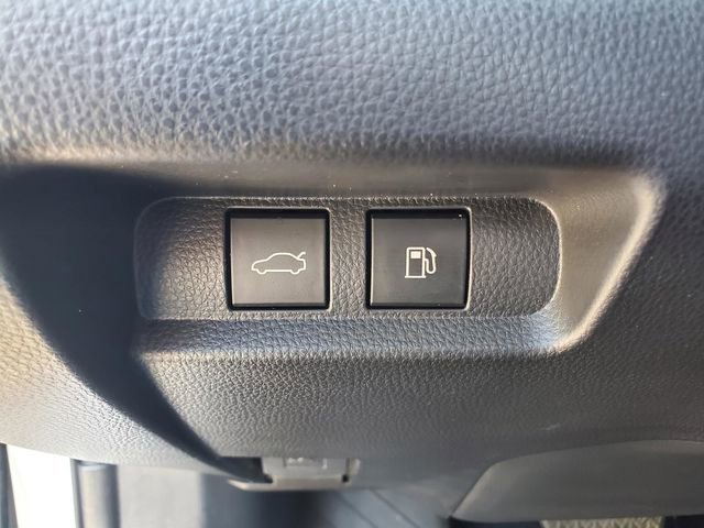 Used 2024 Toyota Crown Platinum AWD/4WD image 16