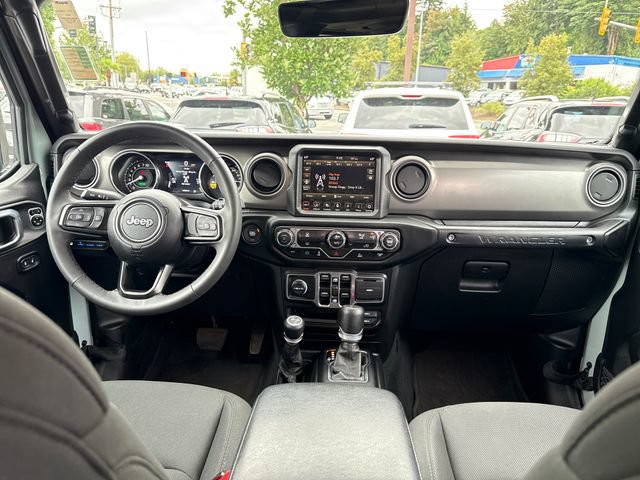Used 2023 Jeep Wrangler Unlimited AWD/4WD image 11