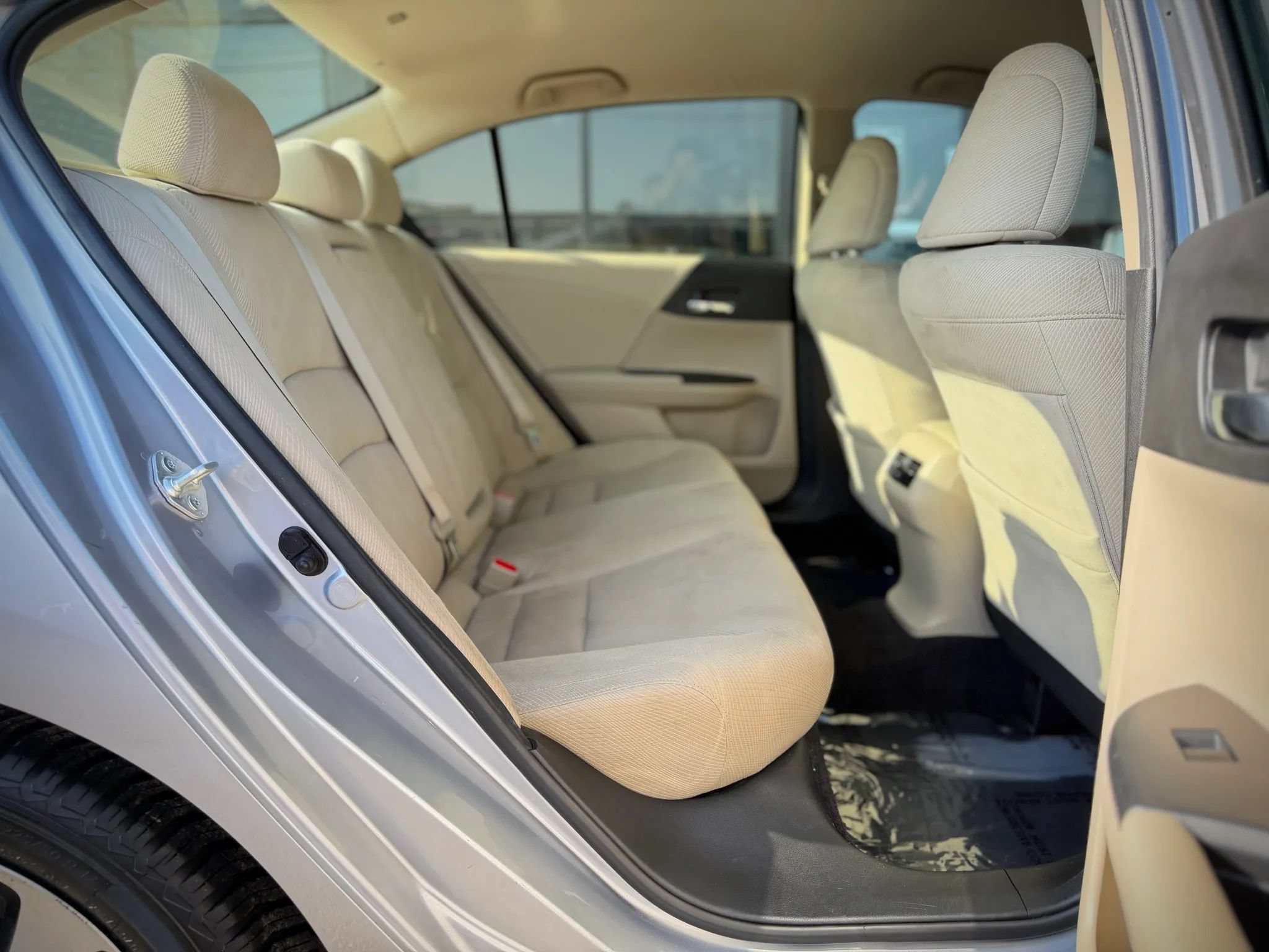 Used 2017 Honda Accord Hybrid Sedan image 17