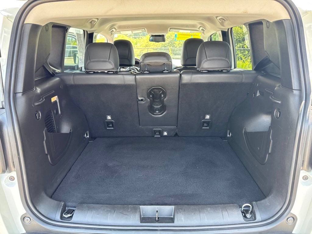 Used 2022 Jeep Renegade Trailhawk AWD/4WD image 15