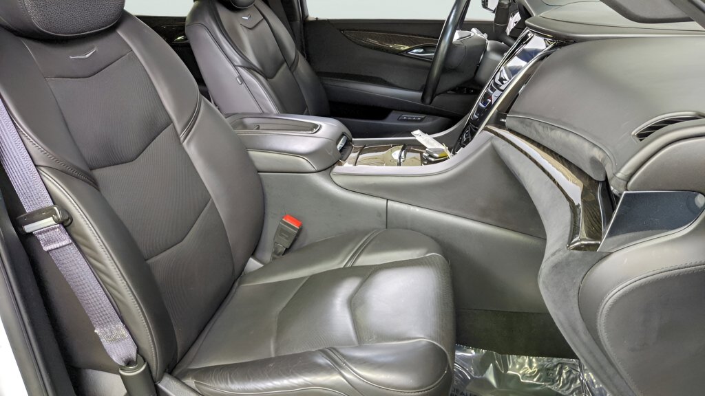 Used 2016 Cadillac Escalade Platinum image 19