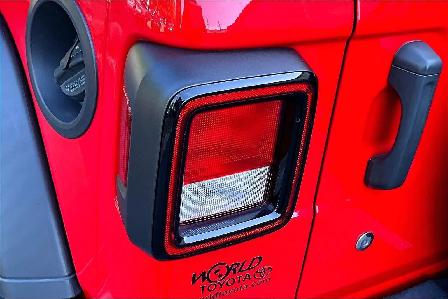 Used 2022 Jeep Wrangler Unlimited Sport AWD/4WD image 30