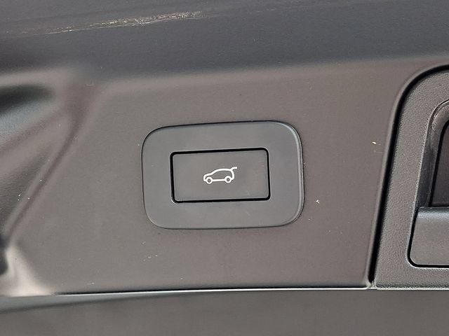 Used 2023 Land Rover Range Rover Velar R-Dynamic S AWD/4WD image 39
