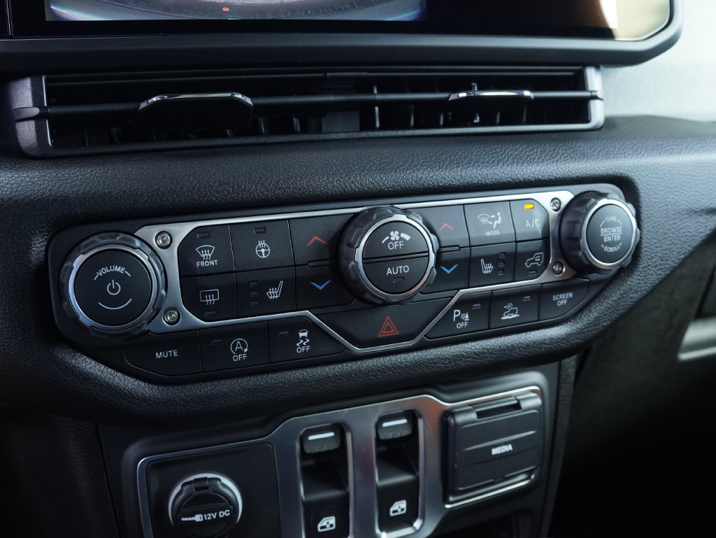 New 2026 Jeep Wrangler Sport AWD/4WD image 19