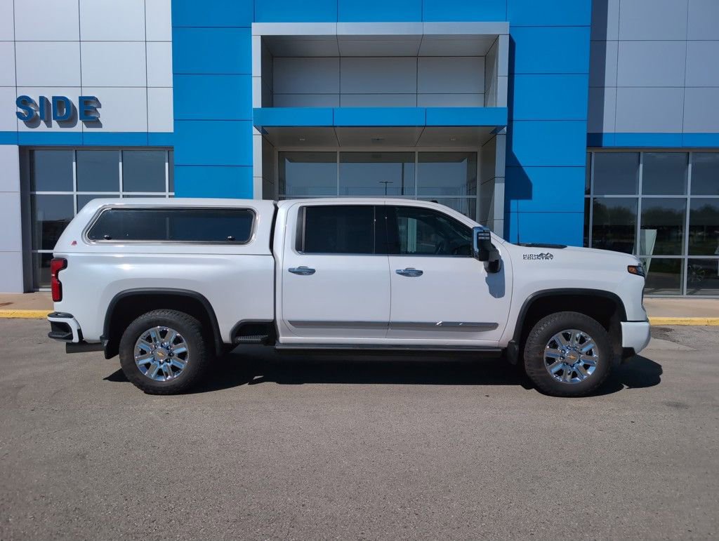 Used 2024 Chevrolet Silverado 3500 High Country w/ High Country Premium Package image 1