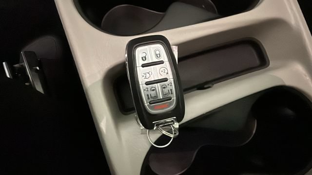 Used 2023 Chrysler Voyager LX FWD image 20