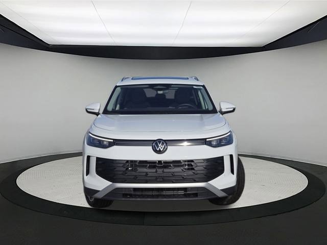 New 2026 Volkswagen Tiguan SE image 2