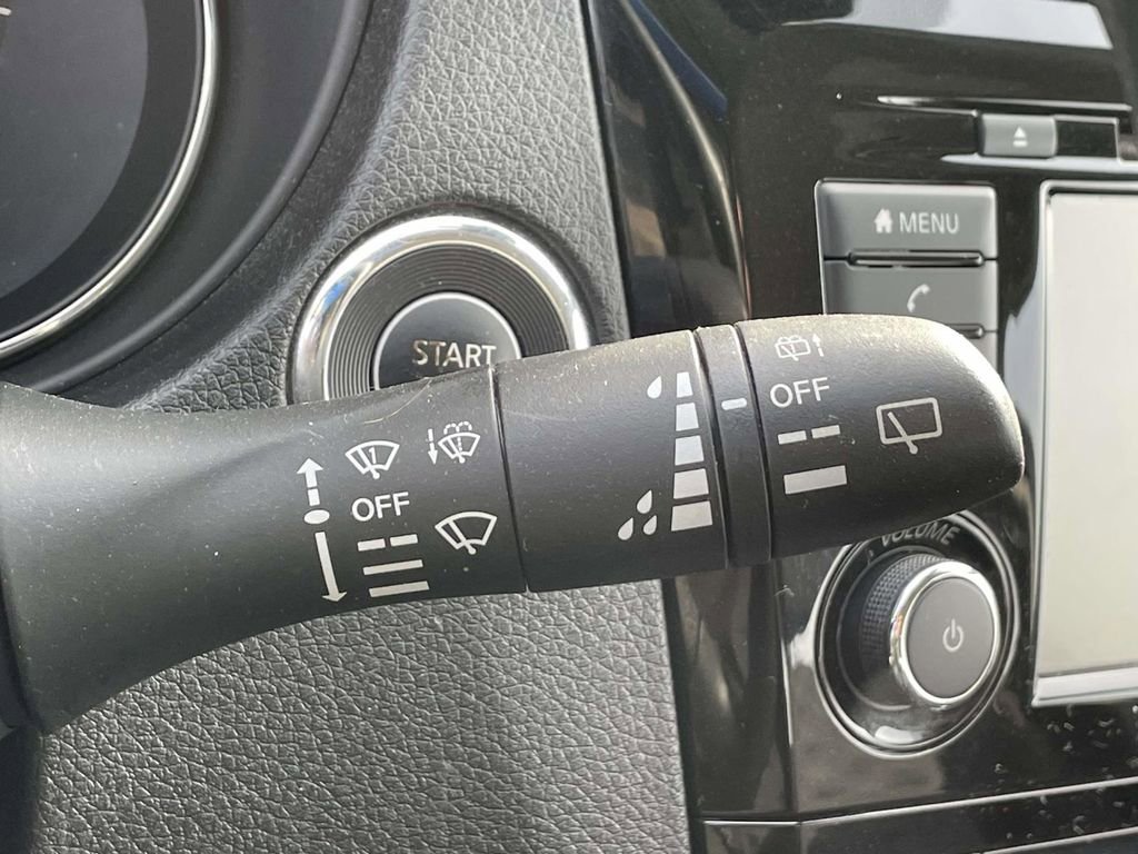 Used 2019 Nissan Rogue Sport SV image 23