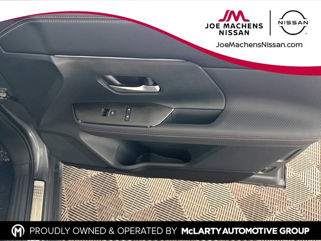 Certified 2025 Nissan Kicks SR w/ Illumination Package image 19