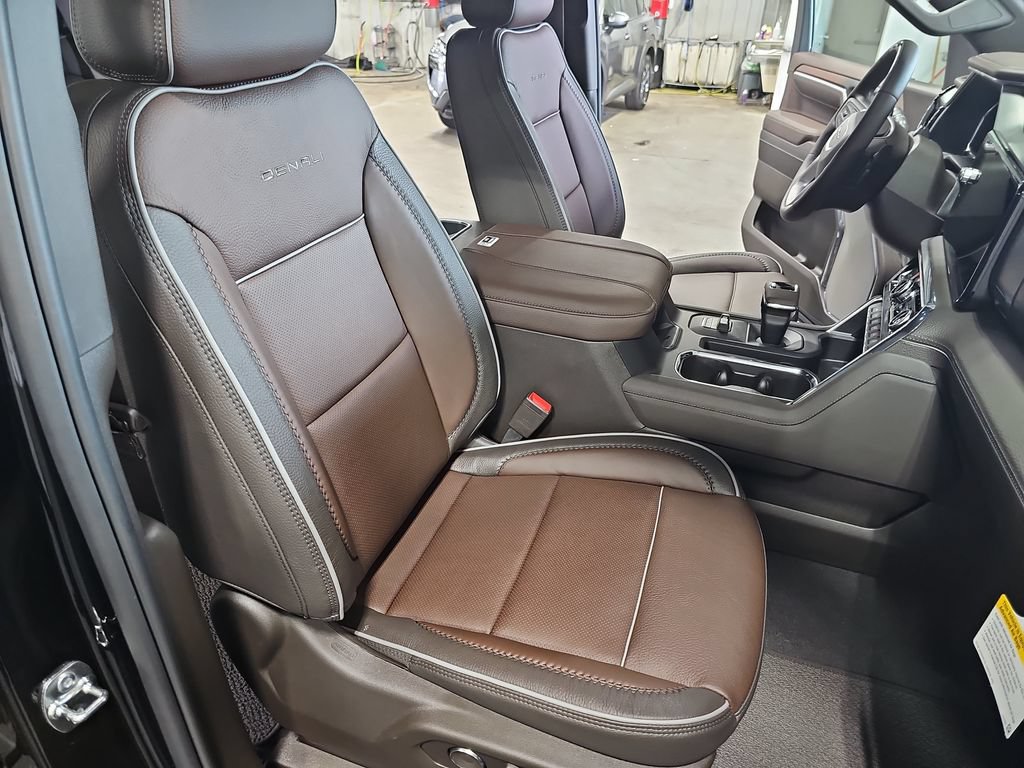 New 2026 GMC Sierra 1500 Denali AWD/4WD image 10