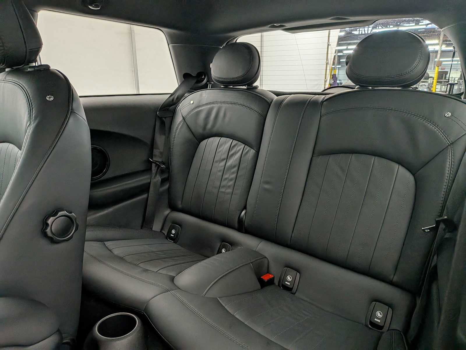 Used 2022 MINI Cooper SE image 19