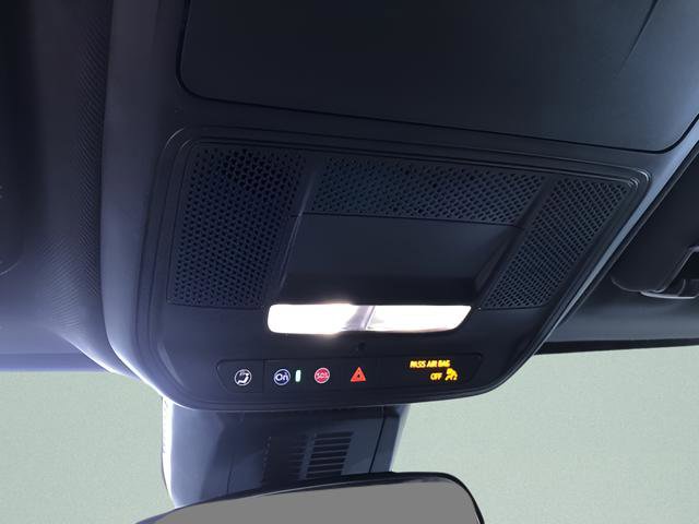 Used 2025 Chevrolet Equinox ACTIV image 21