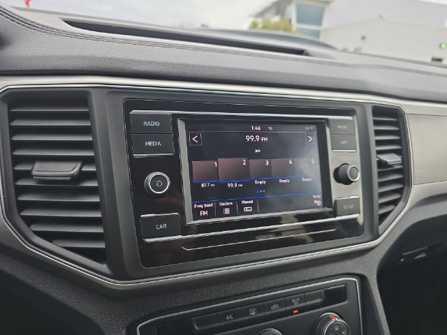 Used 2018 Volkswagen Atlas S FWD image 13