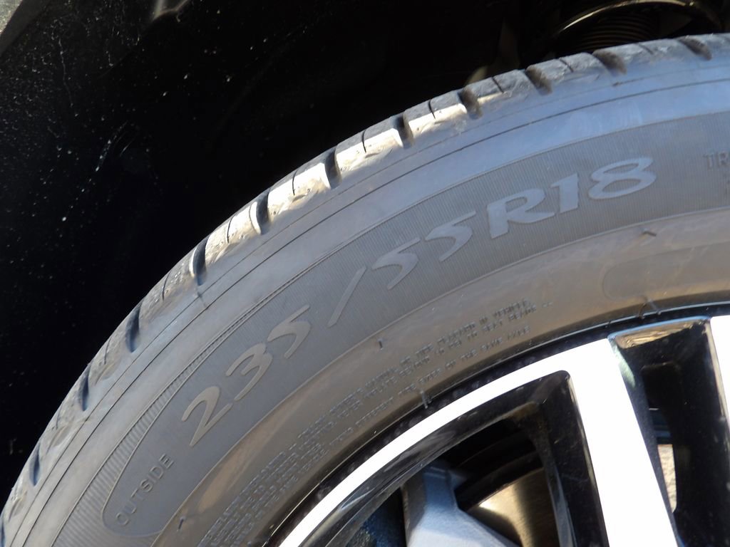 New 2026 Volvo XC40 B4 Core w/ Climate Package image 27