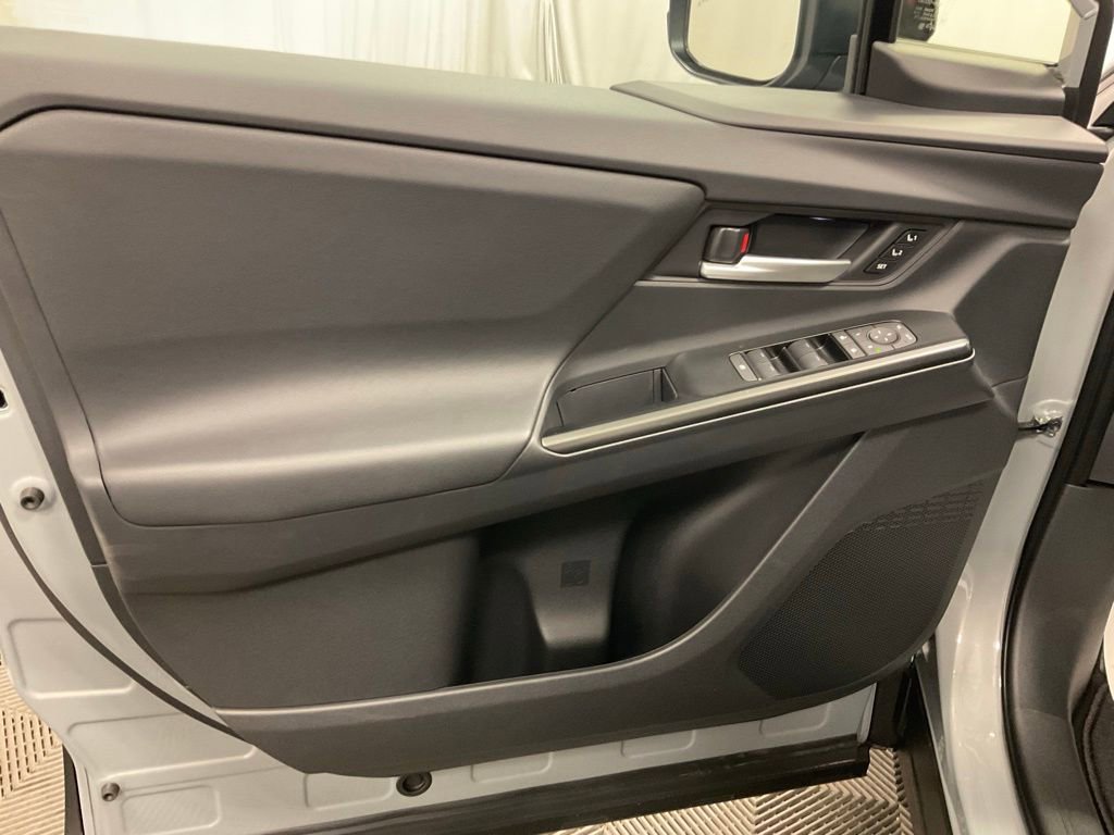 New 2026 Subaru Uncharted AWD image 10