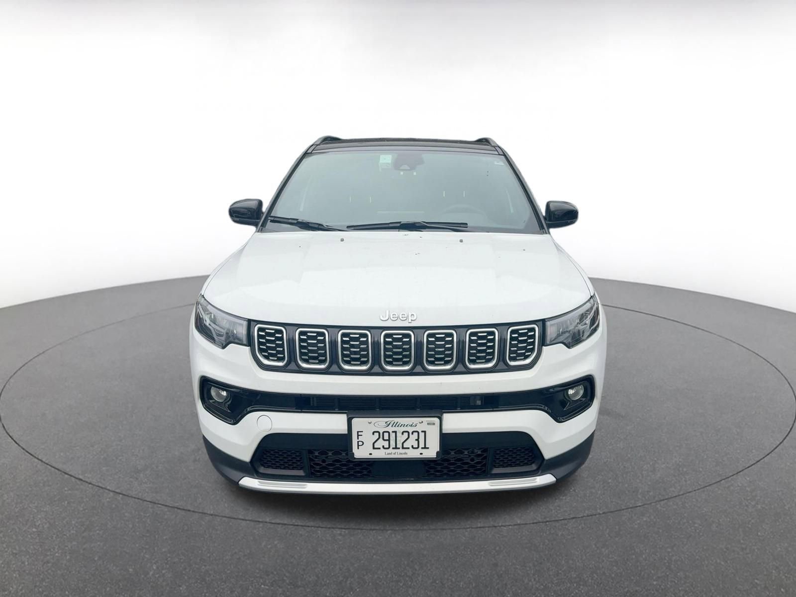 Used 2025 Jeep Compass Limited image 2