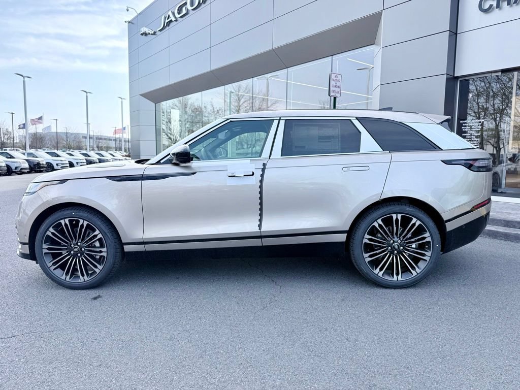 New 2026 Land Rover Range Rover Velar Dynamic SE AWD/4WD image 34
