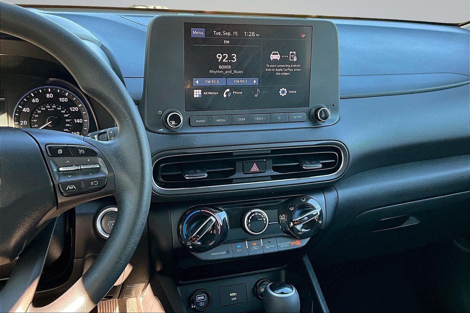 Used 2023 Hyundai Kona SEL FWD image 7