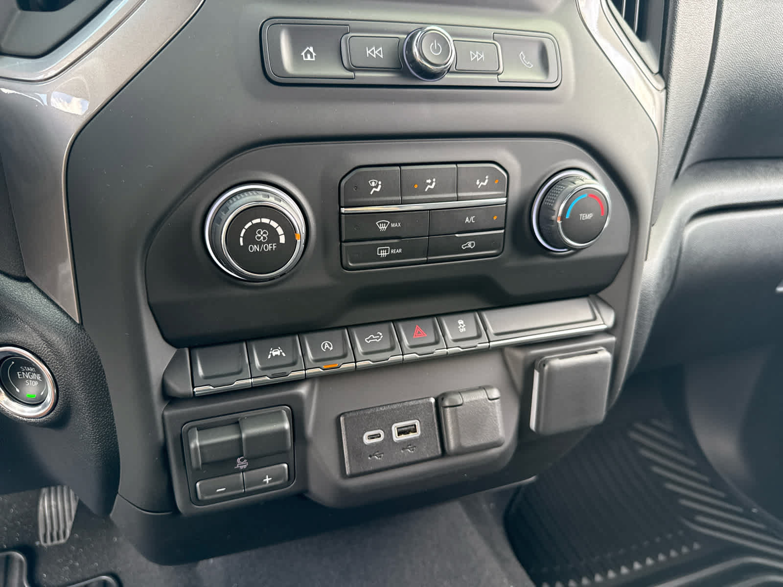 New 2026 Chevrolet Silverado 1500 Custom w/ Turbomax Blackout Package AWD/4WD image 22