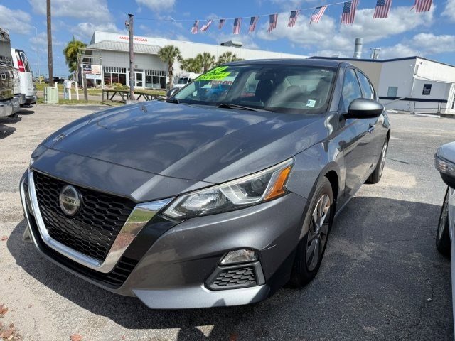 Used 2020 Nissan Maxima SR w/ Sport Mat Group FWD image 1