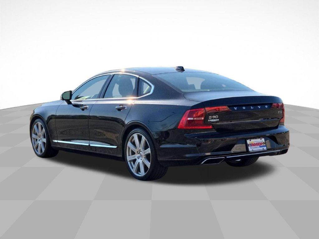Used 2017 Volvo S90 T5 Inscription w/ Vision Package FWD image 5