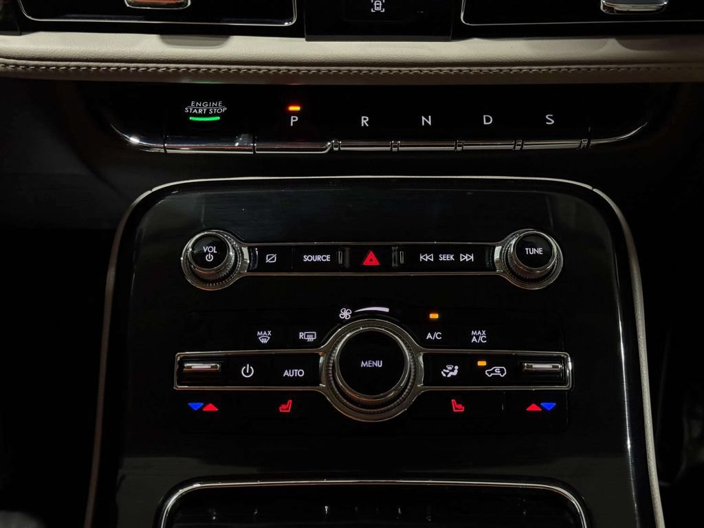 Certified 2022 Lincoln Nautilus FWD image 7