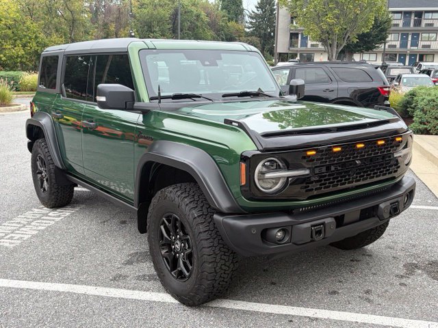 Used 2025 Ford Bronco Badlands AWD/4WD image 2