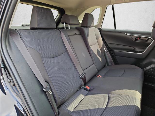 Used 2025 Toyota RAV4 LE AWD/4WD image 20